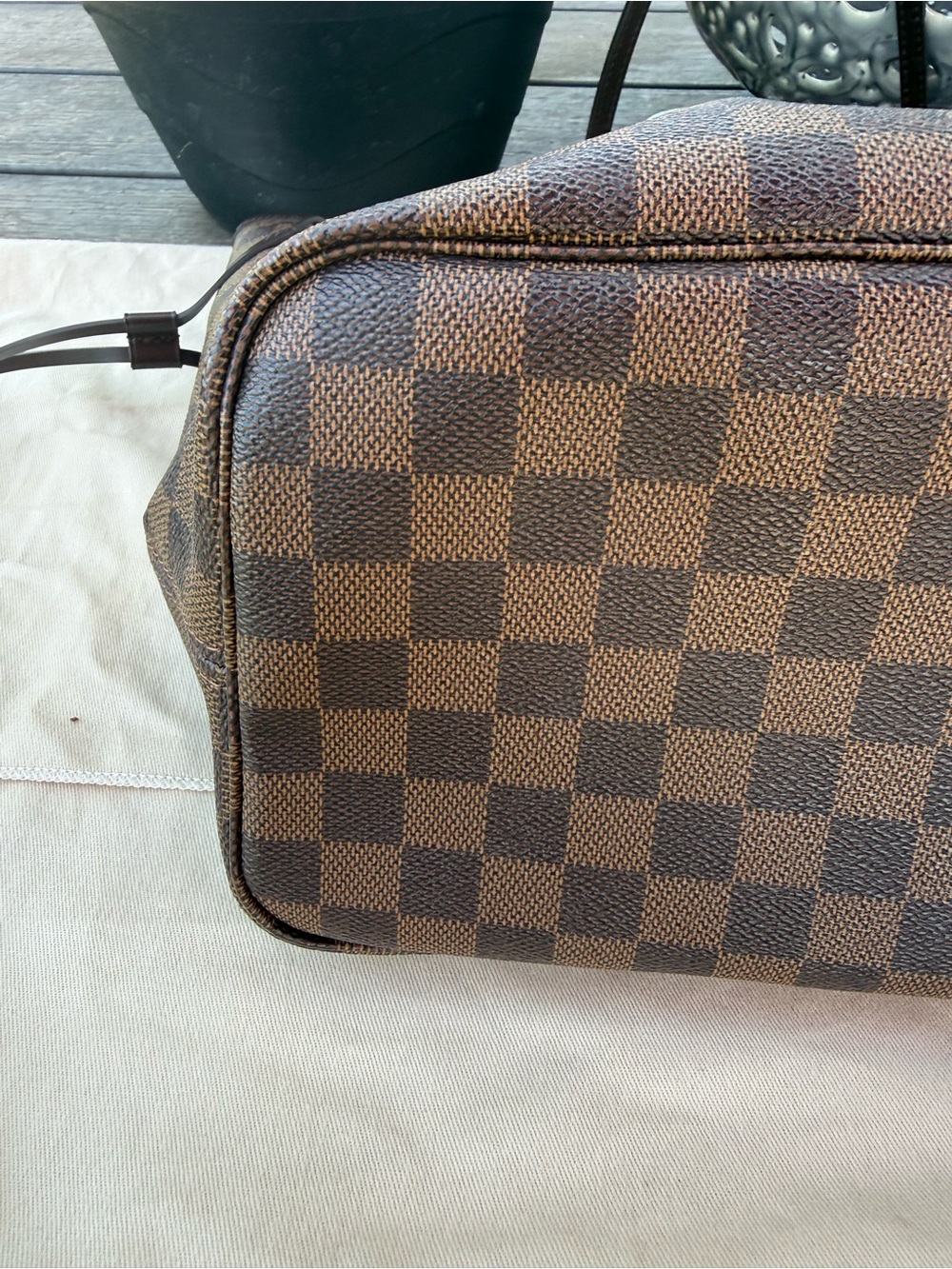 Louis Vuitton Neverfull MM - Picture 4 of 16